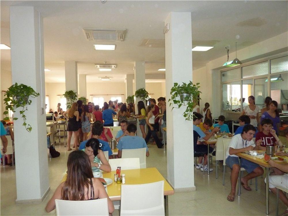 Inturjoven Youth Hotel