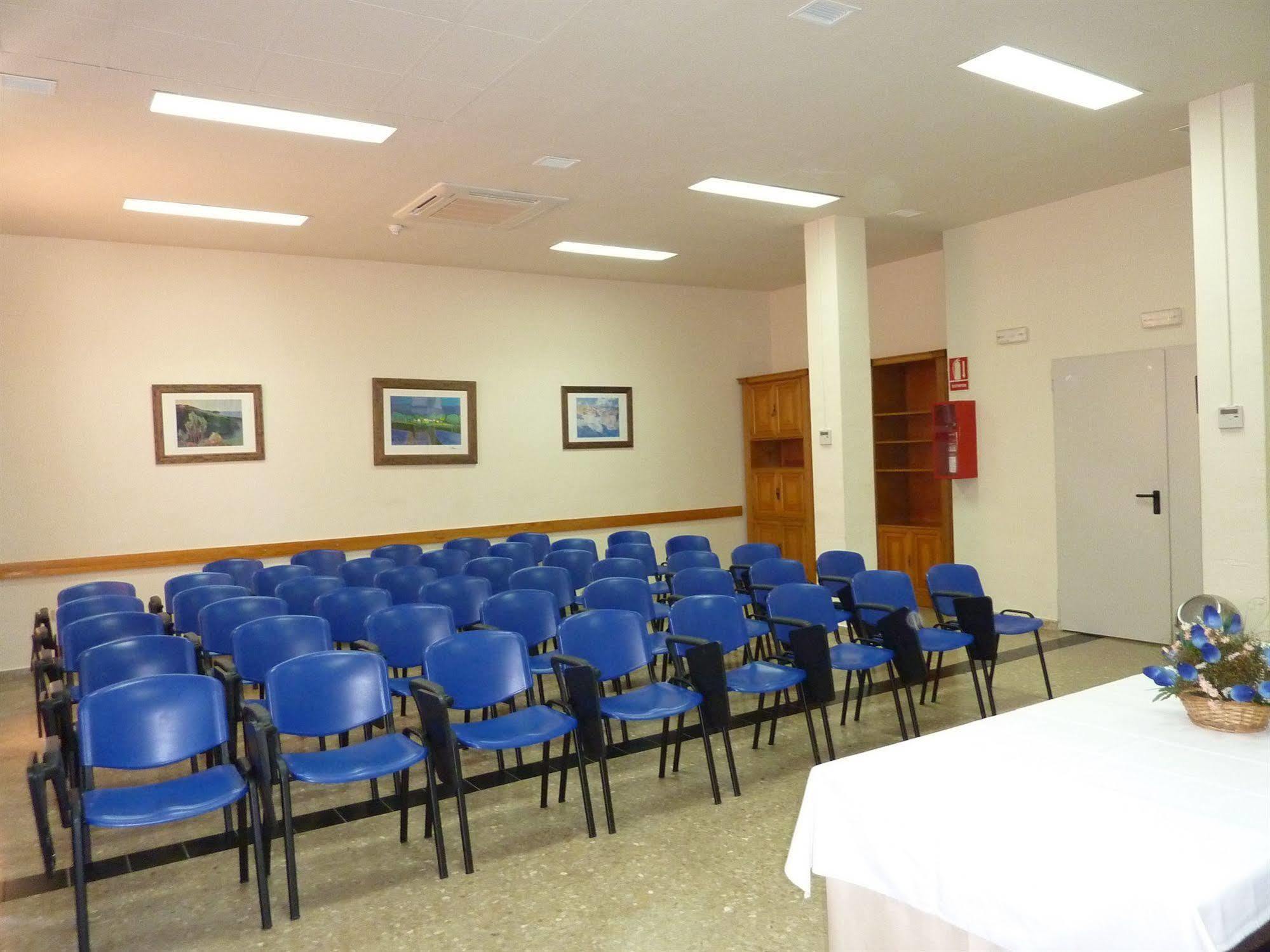 Hotel Inturjoven Youth 2*